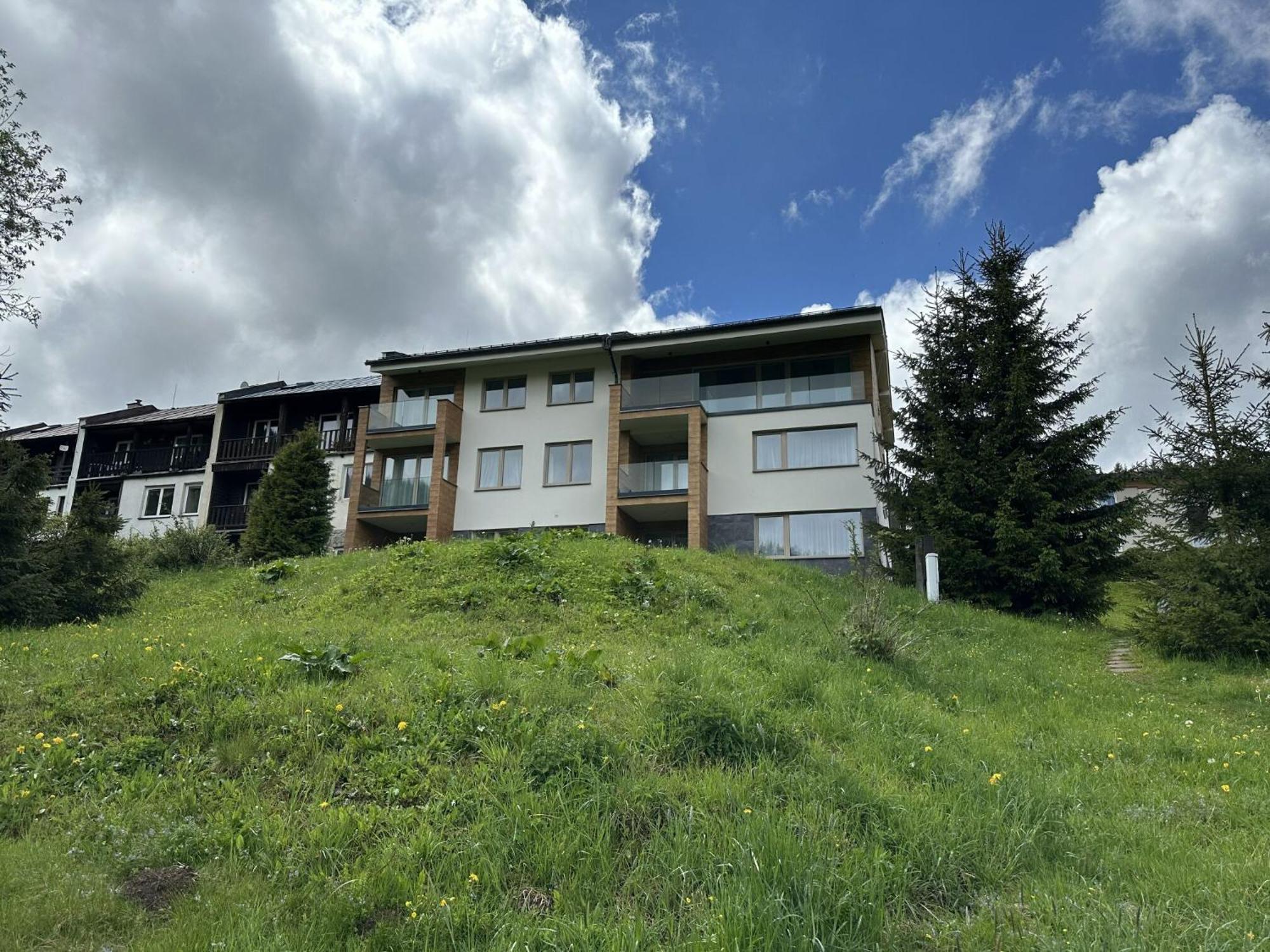 Apartman Oriens Pec Pod Snezkou Exterior photo