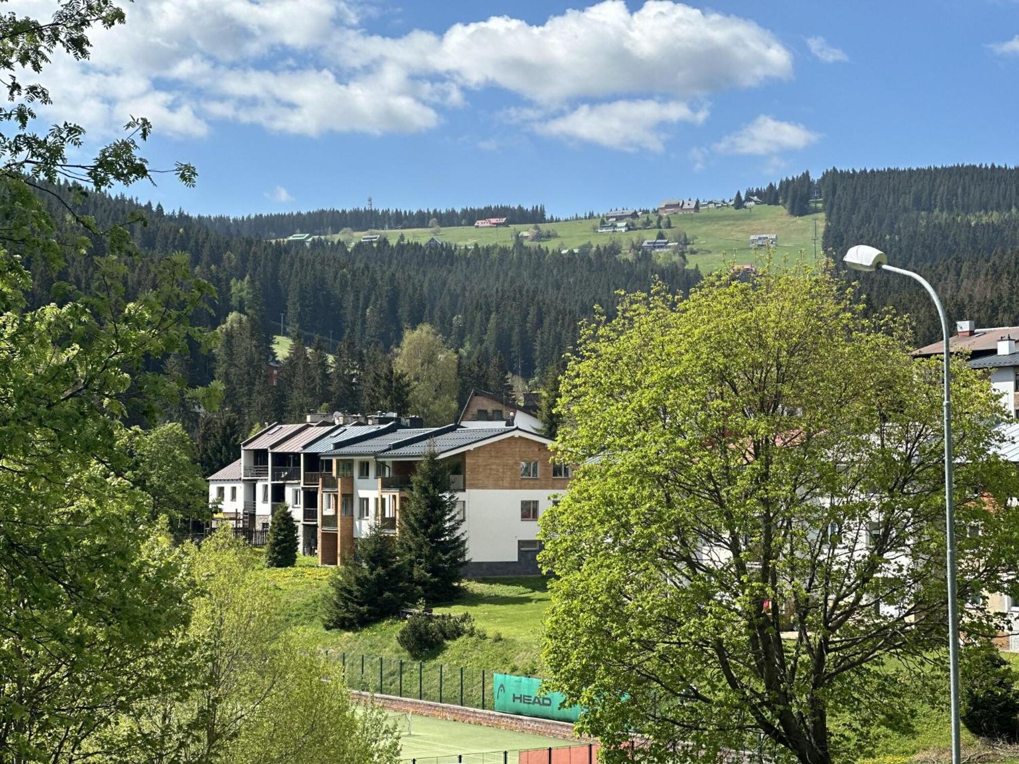 Apartman Oriens Pec Pod Snezkou Exterior photo